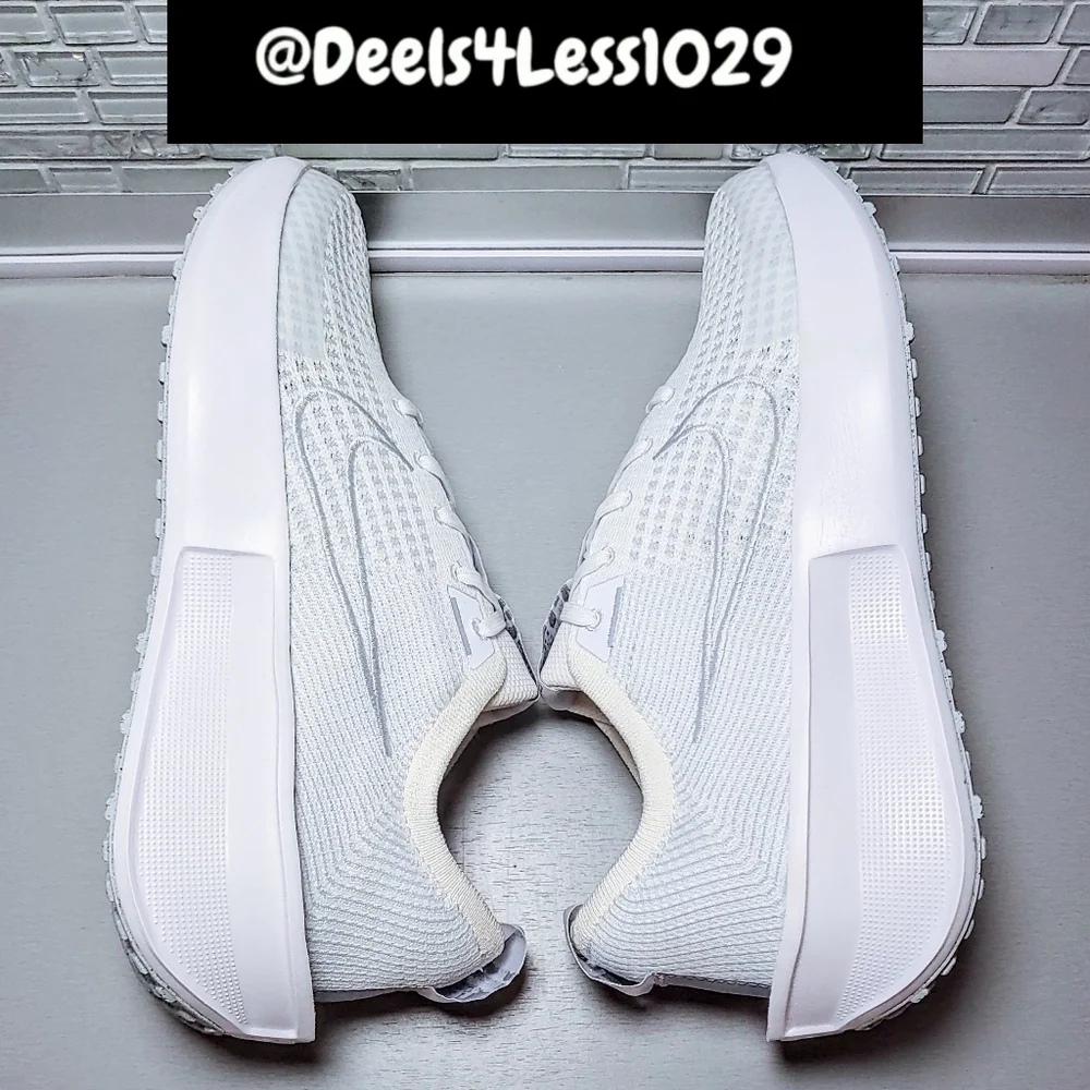 Nike Interact Run Womens Size 9.5 White Cool Grey